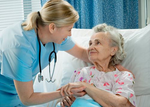What to look for in an assisted living community for seniors with dementia.